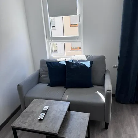 Ferienwohnung Direkt An Der Mosel Im Zentrum Von Zell Exterior foto