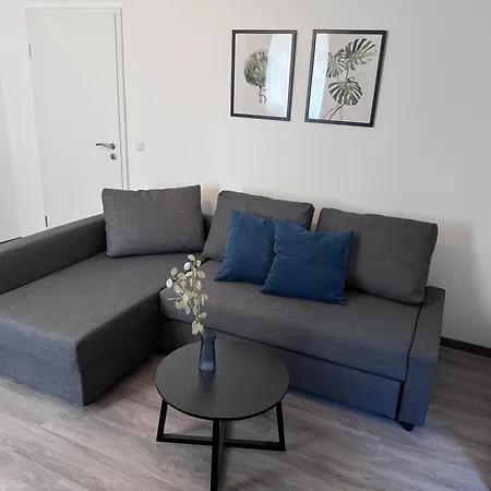 Ferienwohnung Direkt An Der Mosel Im Zentrum Von Zell Exterior foto
