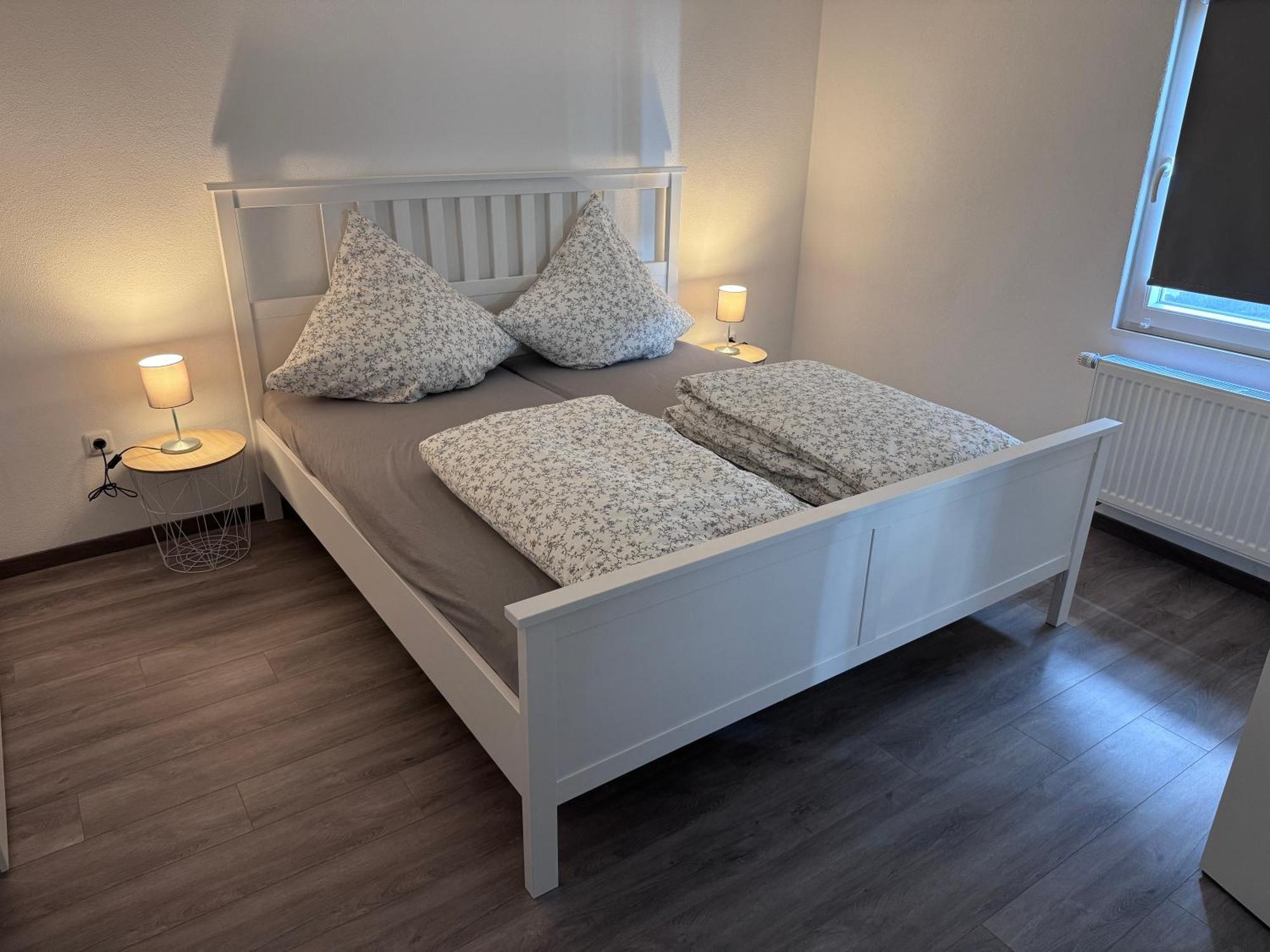 Apartment Direkt An Der Mosel Im Zentrum Von Zell
