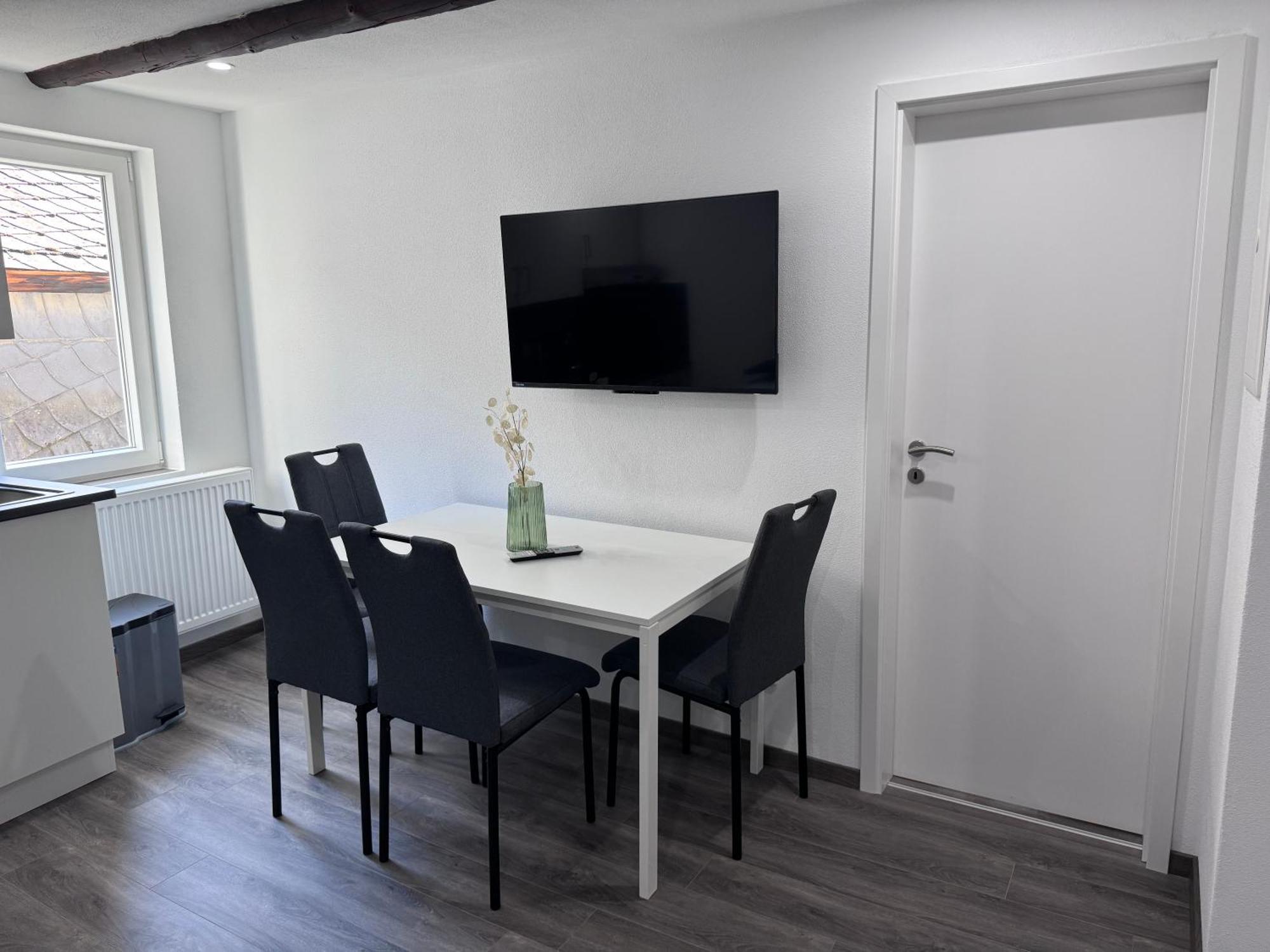 Direkt An Der Mosel Im Zentrum Von Apartment Zell